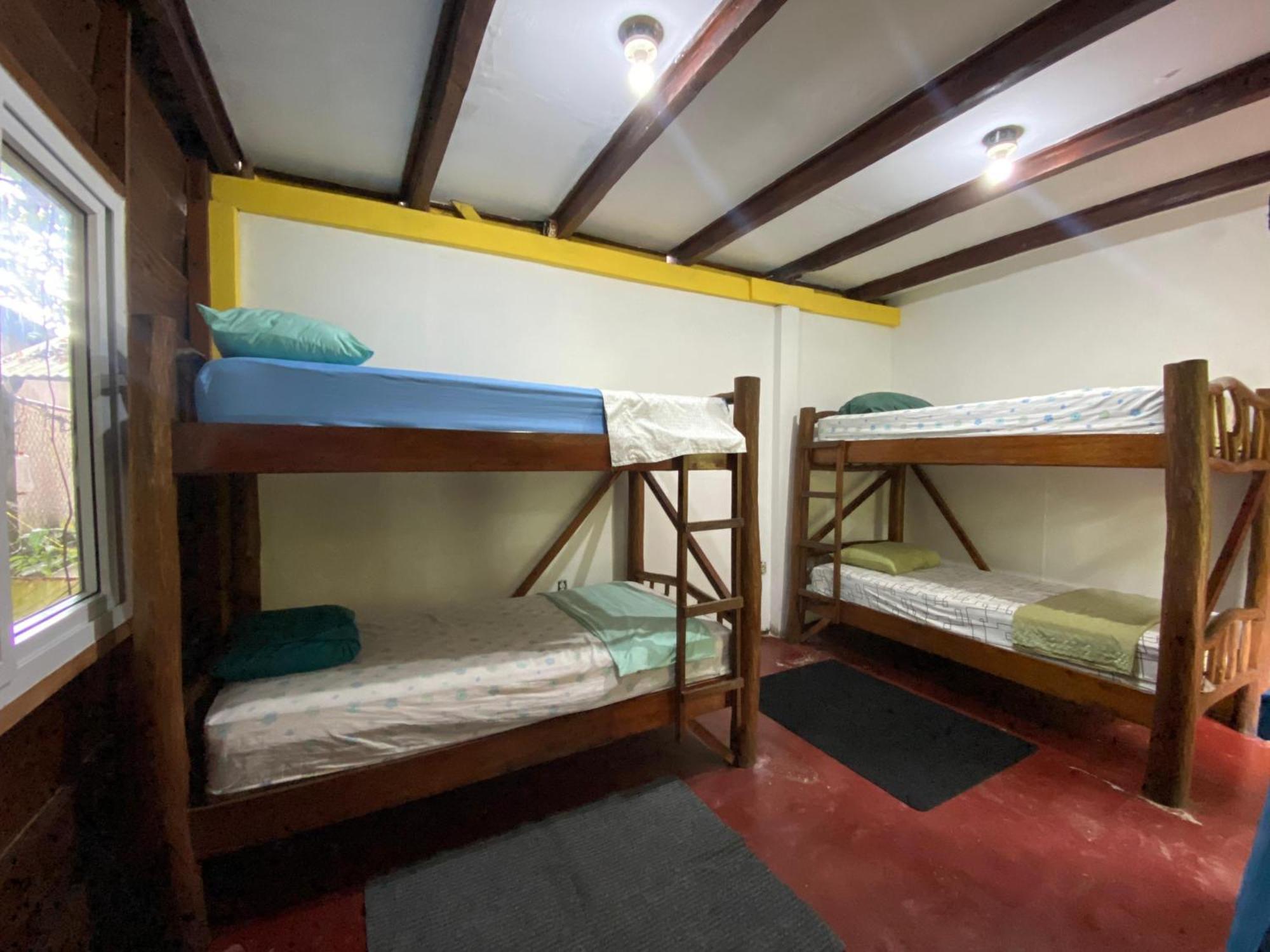 Casa De La Iguana Hostel ลิฟวิงสตัน ภายนอก รูปภาพ