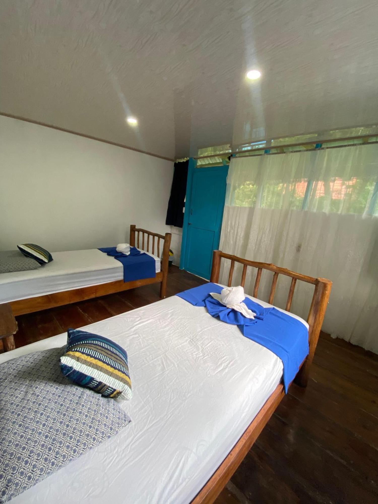 Casa De La Iguana Hostel ลิฟวิงสตัน ภายนอก รูปภาพ